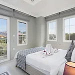 Delfin Villa *